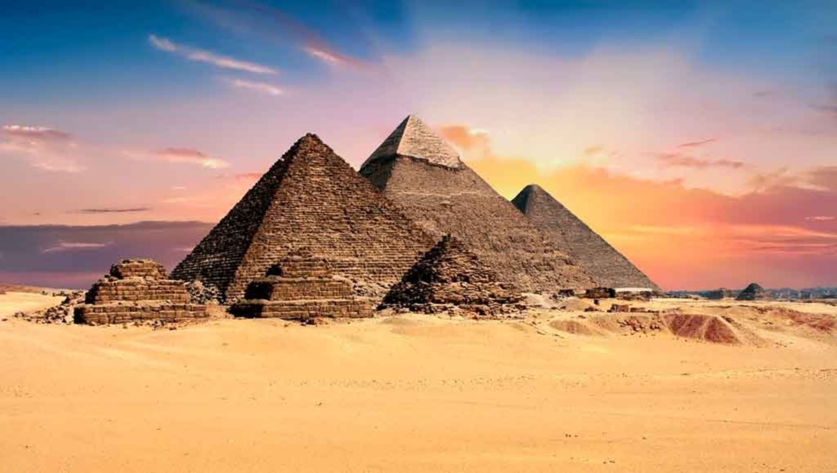 ChatGPT gera teoria sobre construção das pirâmides do Egito