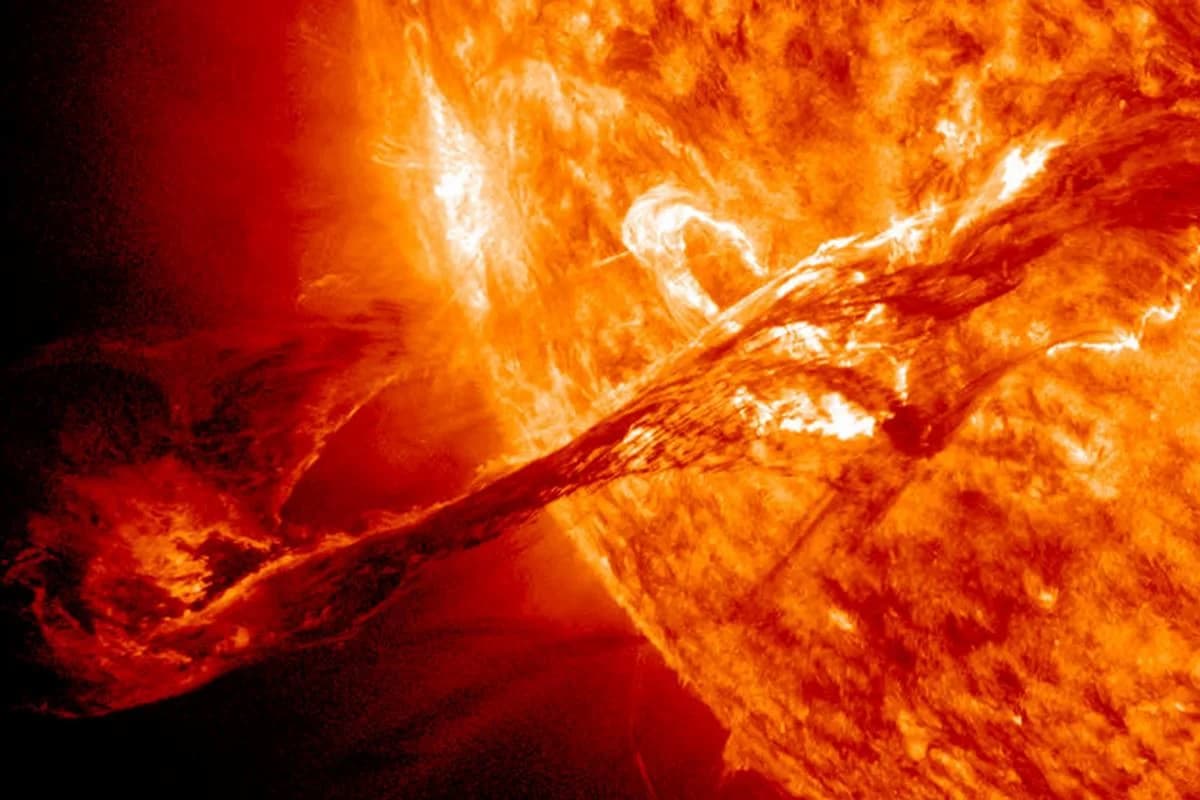 Should we be concerned?  Solar flares cause fragmentation of the Sun