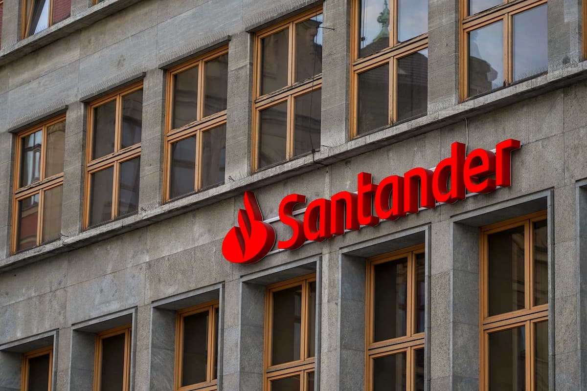 Santander promove leilão de imóveis