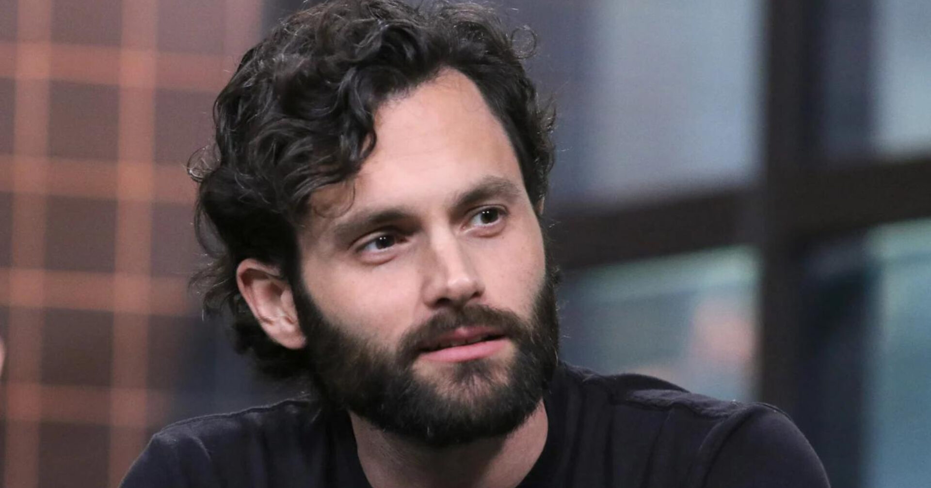 ator de You criticou séries de serial killers