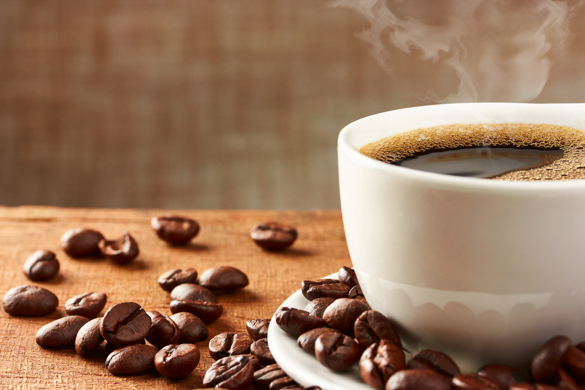 Ciência diz que consumo de café te faz gastar mais dinheiro