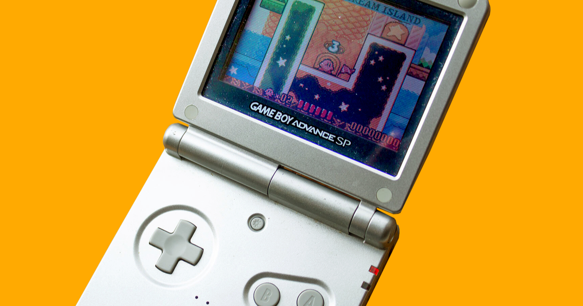 Youtuber cria versão inusitada do Game Boy Advance SP