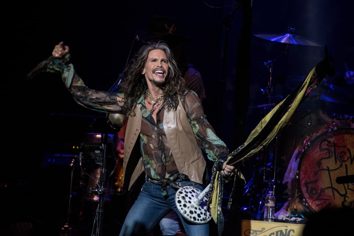 Steven Tyler: cantor é acusado de abuso sexual