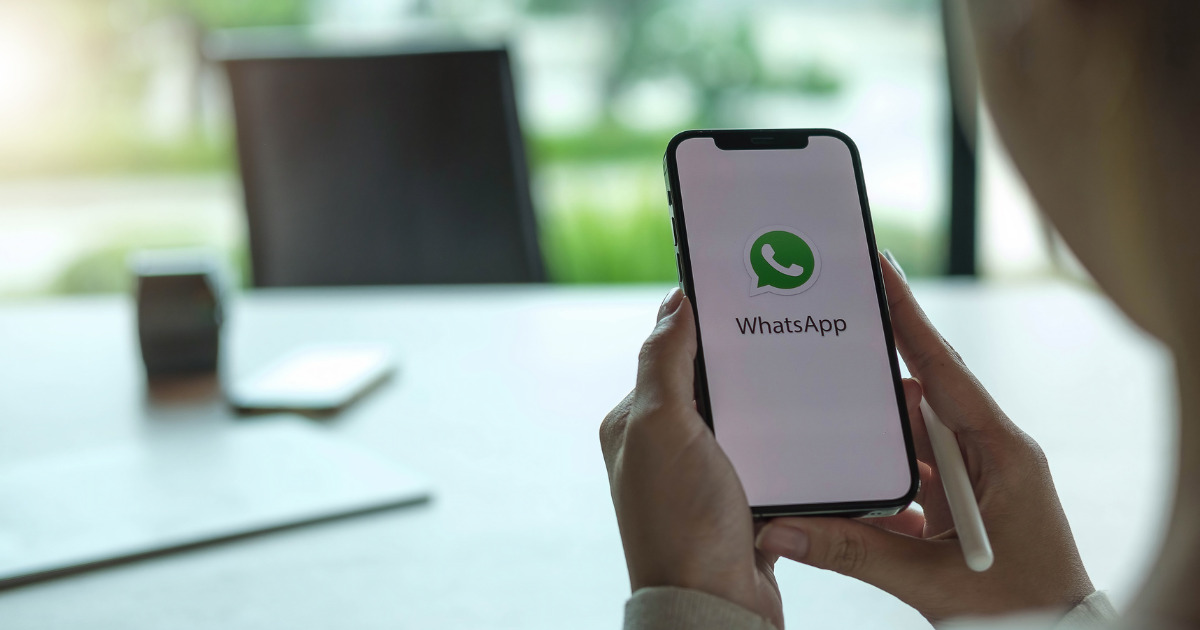A WhatsApp bug is creating an embarrassing situation for users