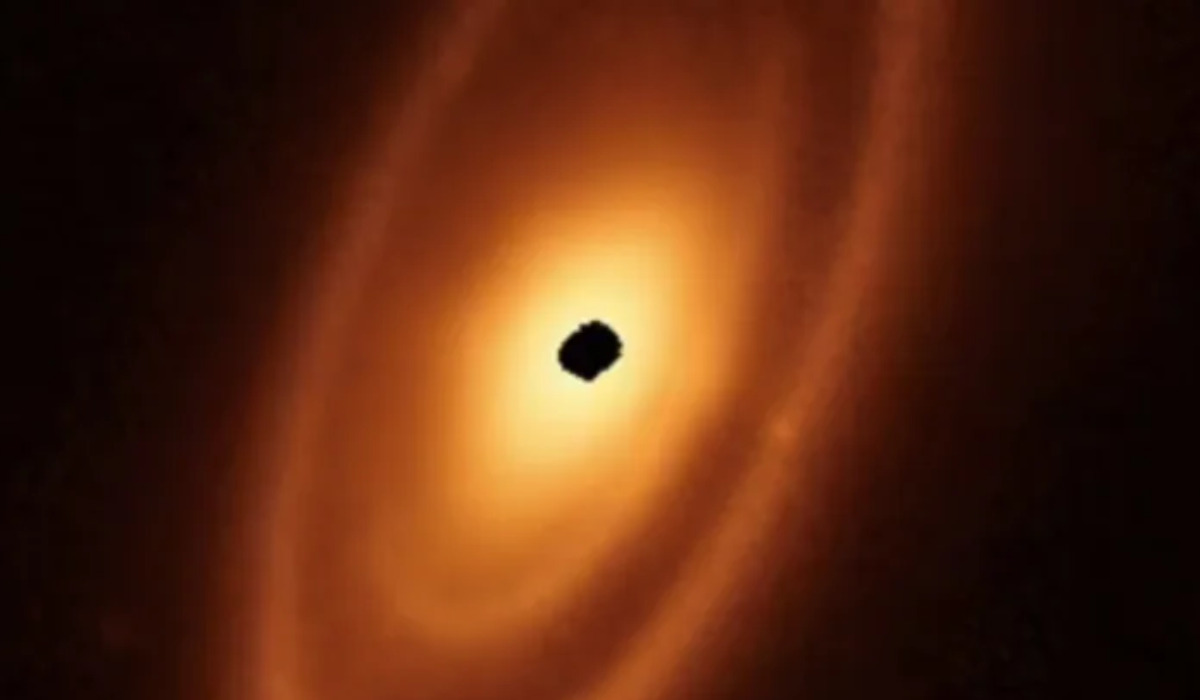 Descoberta revolucionária: Astrônomos revelam mistério cósmico da estrela Fomalhaut