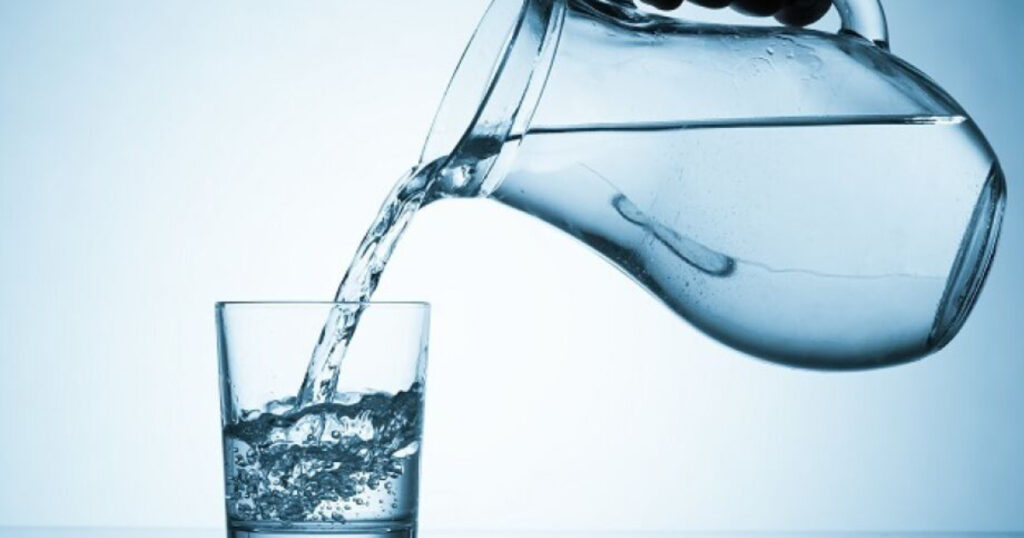 ESSA bebida hidrata ainda mais que a água; Descubra qual é