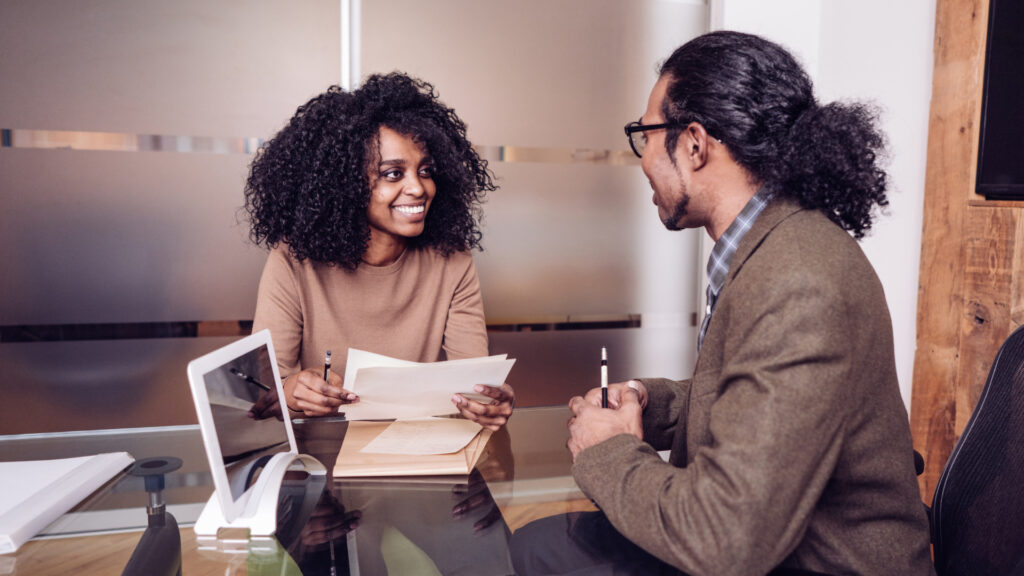 Entrevistas de emprego.