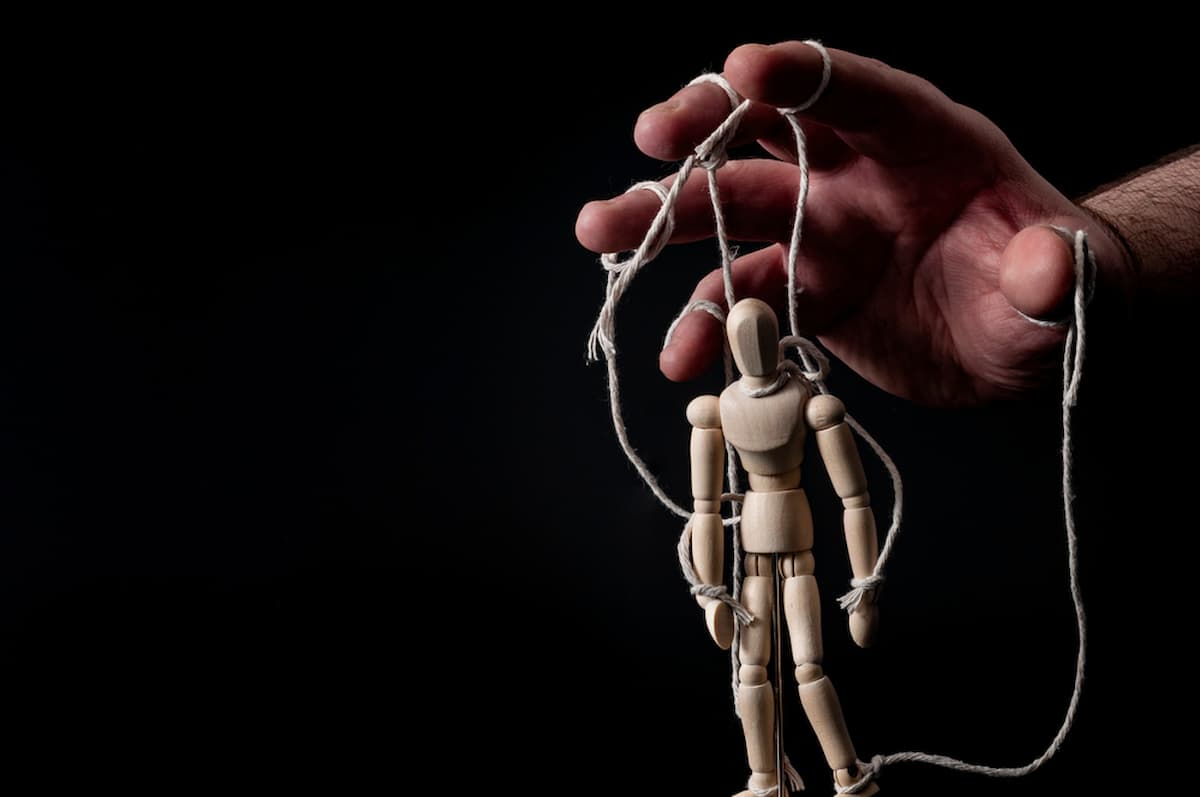 Dicas de como identificar as principais características de pessoas manipuladoras