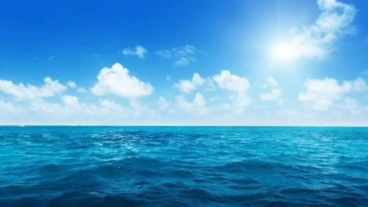 Por que o mar é azul? Saiba o que a ciência nos diz sobre isso